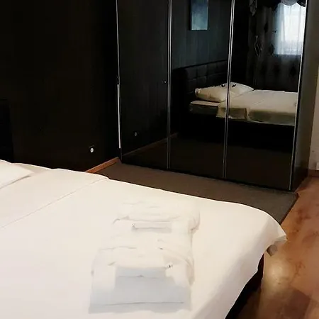مونترو شقة *